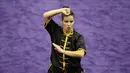 Atlet Wushu asal Brasil, Marcela Polastri saat beraksi, pada Kejuaraan Dunia Wushu 2015 di Istora Senayan, Jakarta, Minggu(15/11/2015). (Bola.com/Nicklas Hanoatubun)