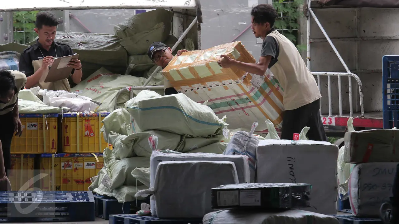 20151113-AP II Wacanakan Pembentukan Cargo Village di Bandara Soetta-Tangerang