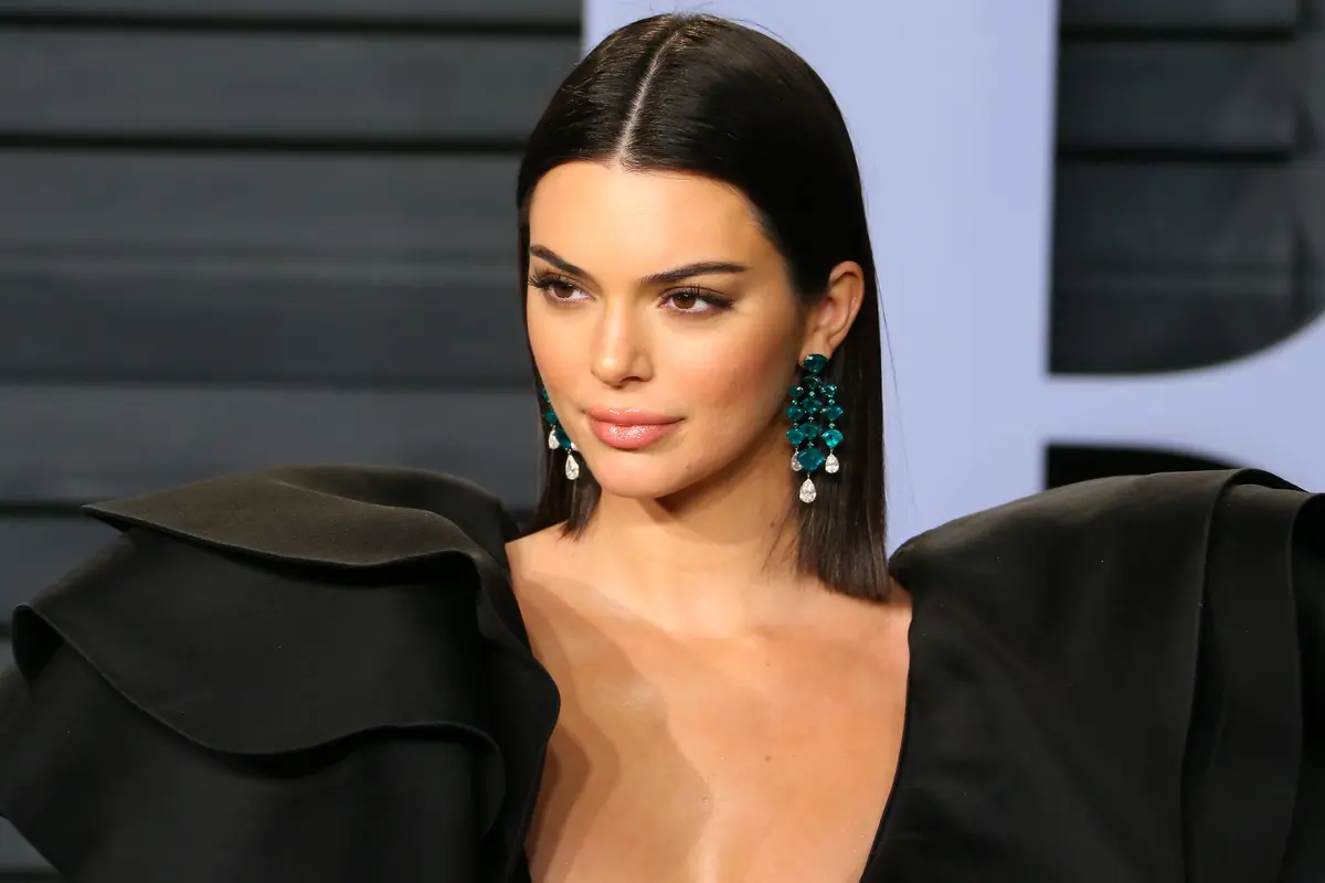 Kendall Jenner Hadiri After Party Oscar