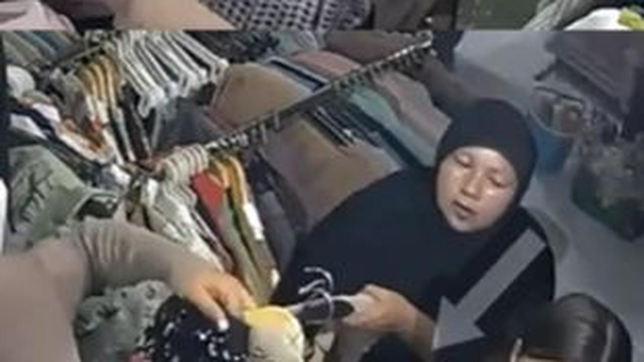 Viral Aksi Seorang Ibu Curi Uang Milik Pelanggan Toko saat Beli Baju, Terekam CCTV