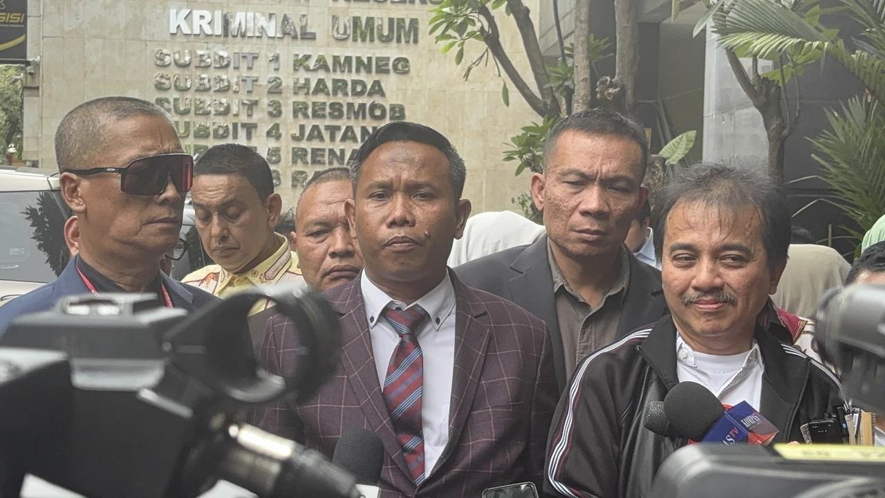Kuasa Hukum Ungkap Alasan Roy Suryo Cs Tak Ditahan: Doa Rakyat Indonesia