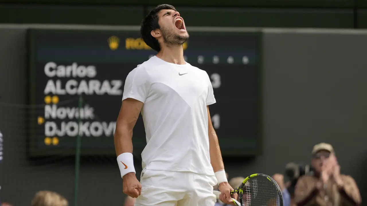 Foto: Raih Gelar Wimbledon 2023 setelah Tundukkan Novak Djokovic, Carlos Alcaraz Putus Dominasi Juara Big Four dalam 20 Tahun Terakhir