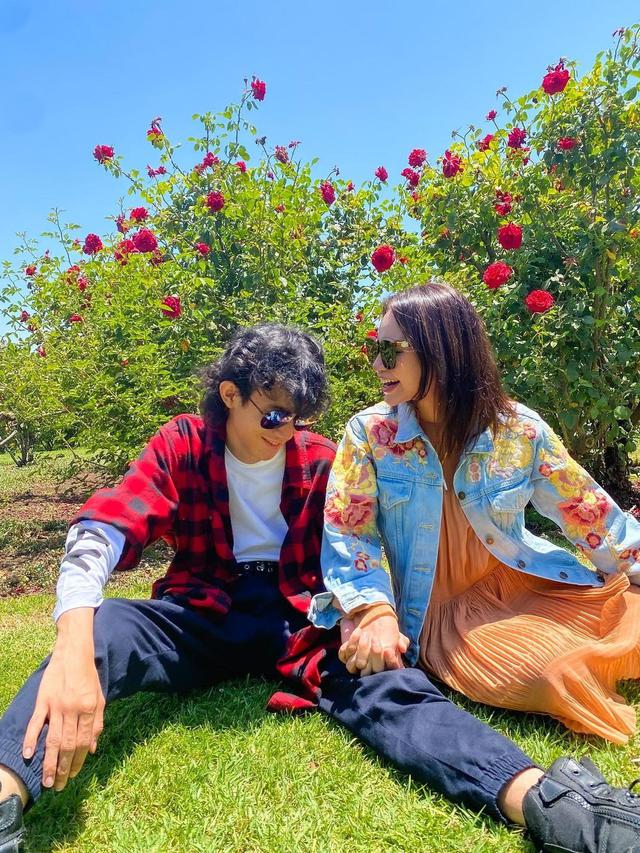 Rossa dan Rizky Langit Ramadhan liburan di Amerika (Foto: Instagram @itsrossa910)