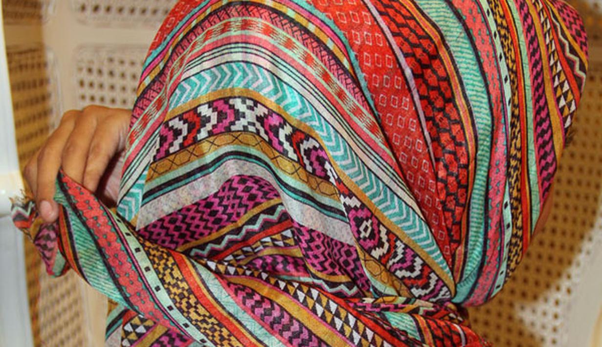 Tutorial Cantik Hijab Hanna 'Catatan Hati Seorang Istri ...