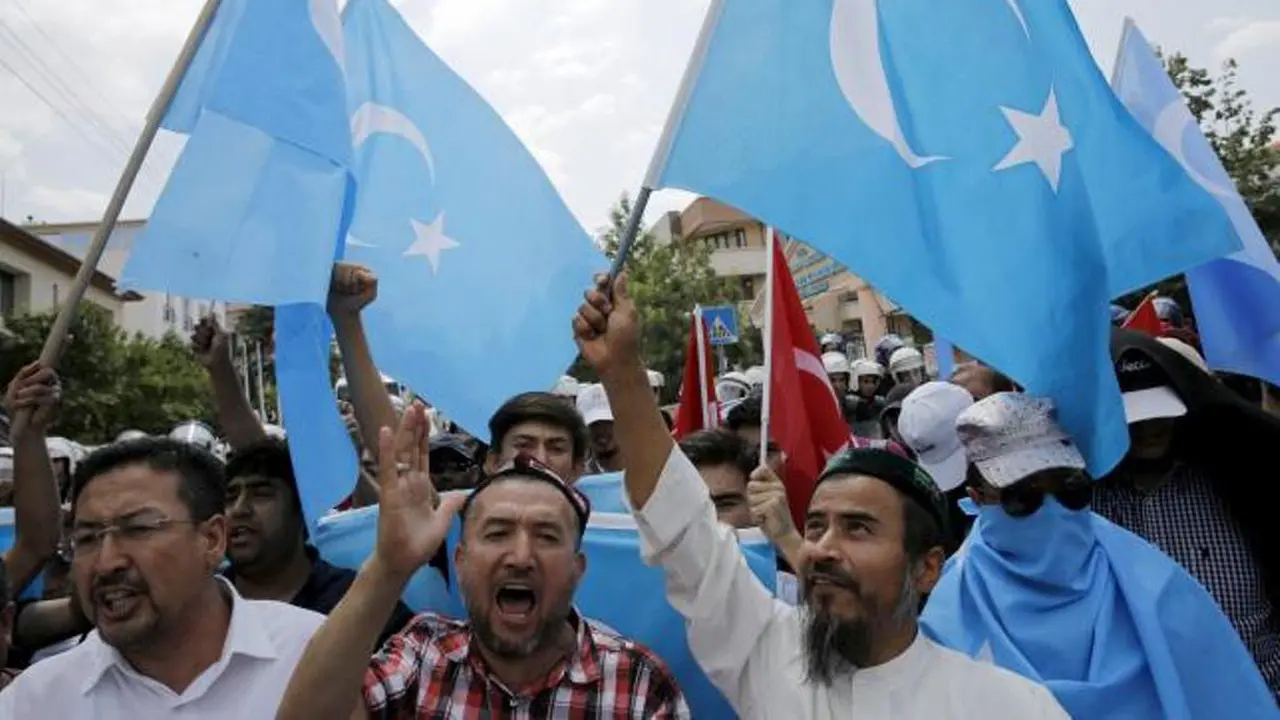 Demonstrasi Uigur Depan Kedubes Thai di Turki