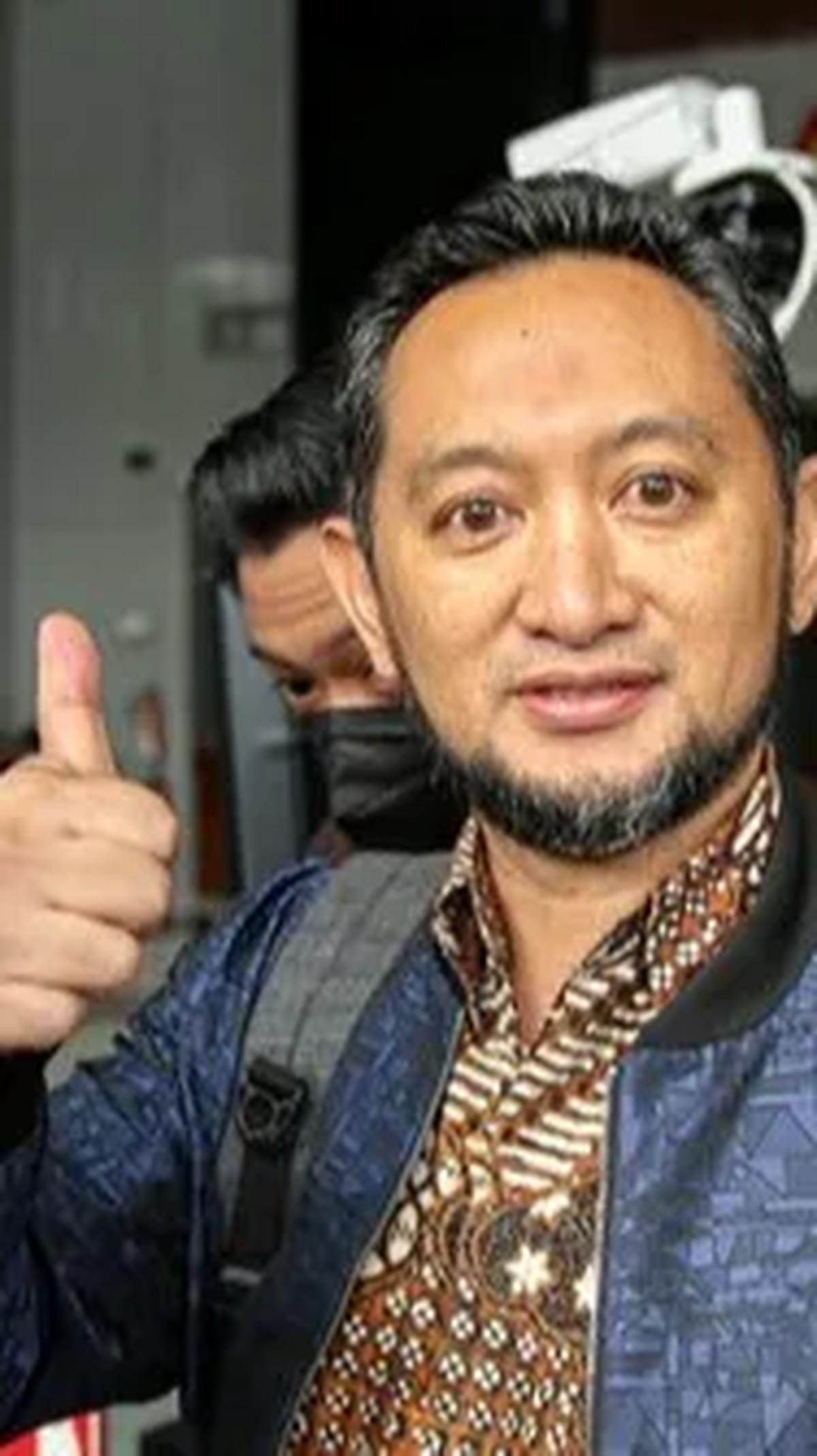 KPK memastikan akan mendalami unsur kerugian keuangan negara yang dilakukan mantan Kepala Bea Cukai Makassar Andhi Pramono karena memudahkan ekspor dan impor barang secara ilegal.