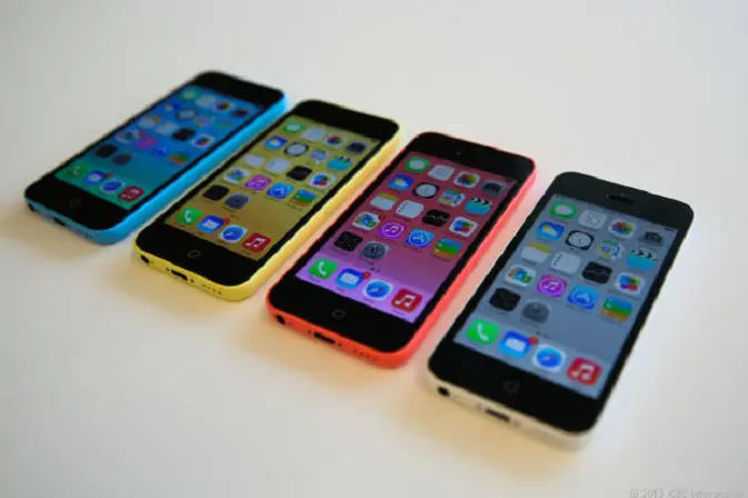 Sungguh ironis, sebab di awal kehadiran iPhone 5C, Apple tampak sangat optimis handset 'murah' perdananya itu akan mendapat sambutan baik.