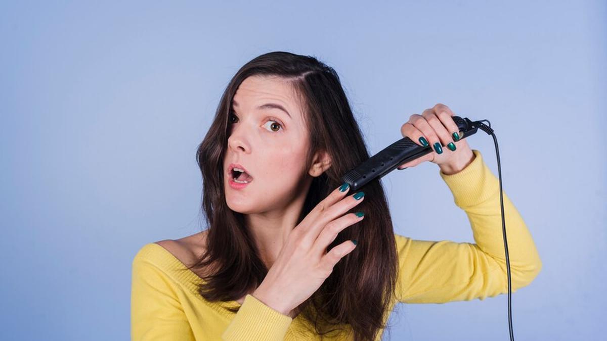 7 Tips Perawatan Rambut Rusak Akibat Sering Catok agar Kembali Sehat dan Berkilau