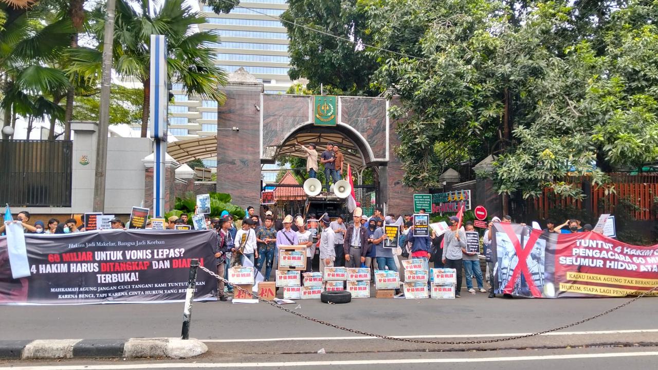 demo di kejagung