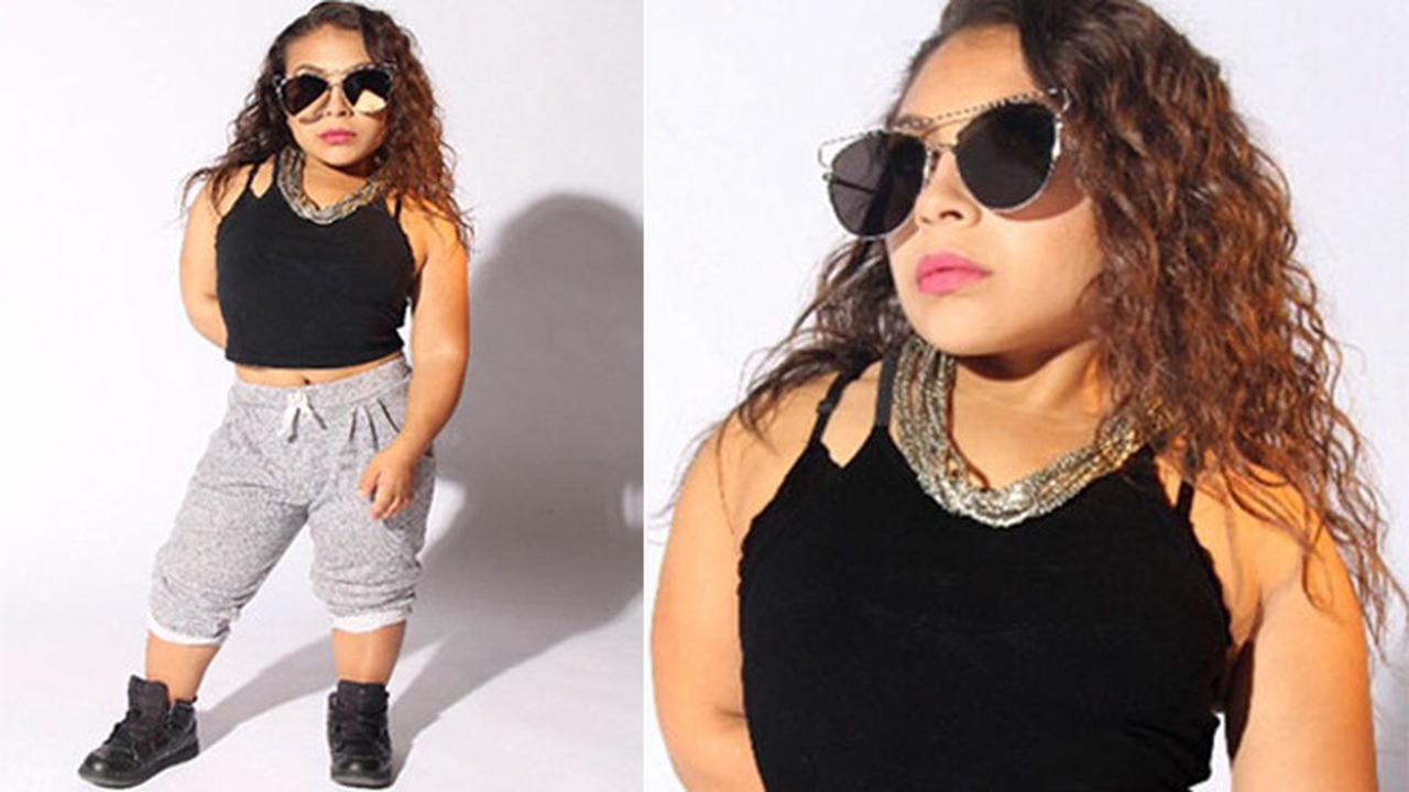 Meski Bertubuh Mini, Gadis Ini Sukses Jadi Model Terkenal