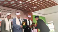 Tiga pimpinan Dirjen Pendidikan Dasar dan Menengah Al-Azhar, Asy-Syarif, Kairo, Mesir, hadir di Al- Mashduqi International Islamic Boarding School (IIBS) Garut. (Foto: Liputan6.com/Jayadi Supriyadin)