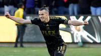Pemain Los Angeles FC Gareth Bale melakukan selebrasi usai mengalahkan Philadelphia Union dalam adu penalti pada pertandingan sepak bola Piala MLS di Los Angeles, Amerika Serikat, 5 November 2022. Sebelum menutup karier, Bale bergabung ke Los Angeles FC pada Juli 2022 dan turut membawa klubnya menjuarai Piala MLS musim 2021-2022. (AP Photo/Marcio Jose Sanchez, File)