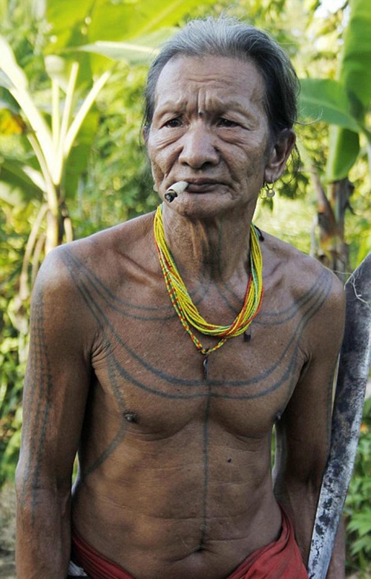 Menengok kehidupan tradisional suku Mentawai