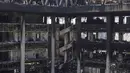 Sebelumnya, gedung kantor berita di Iran, Islamic Republic of Iran Broadcasting (IRIB), terkena serangan Israel pada Senin (16/6/2025) waktu setempat. (AP Photo/Vahid Salemi)