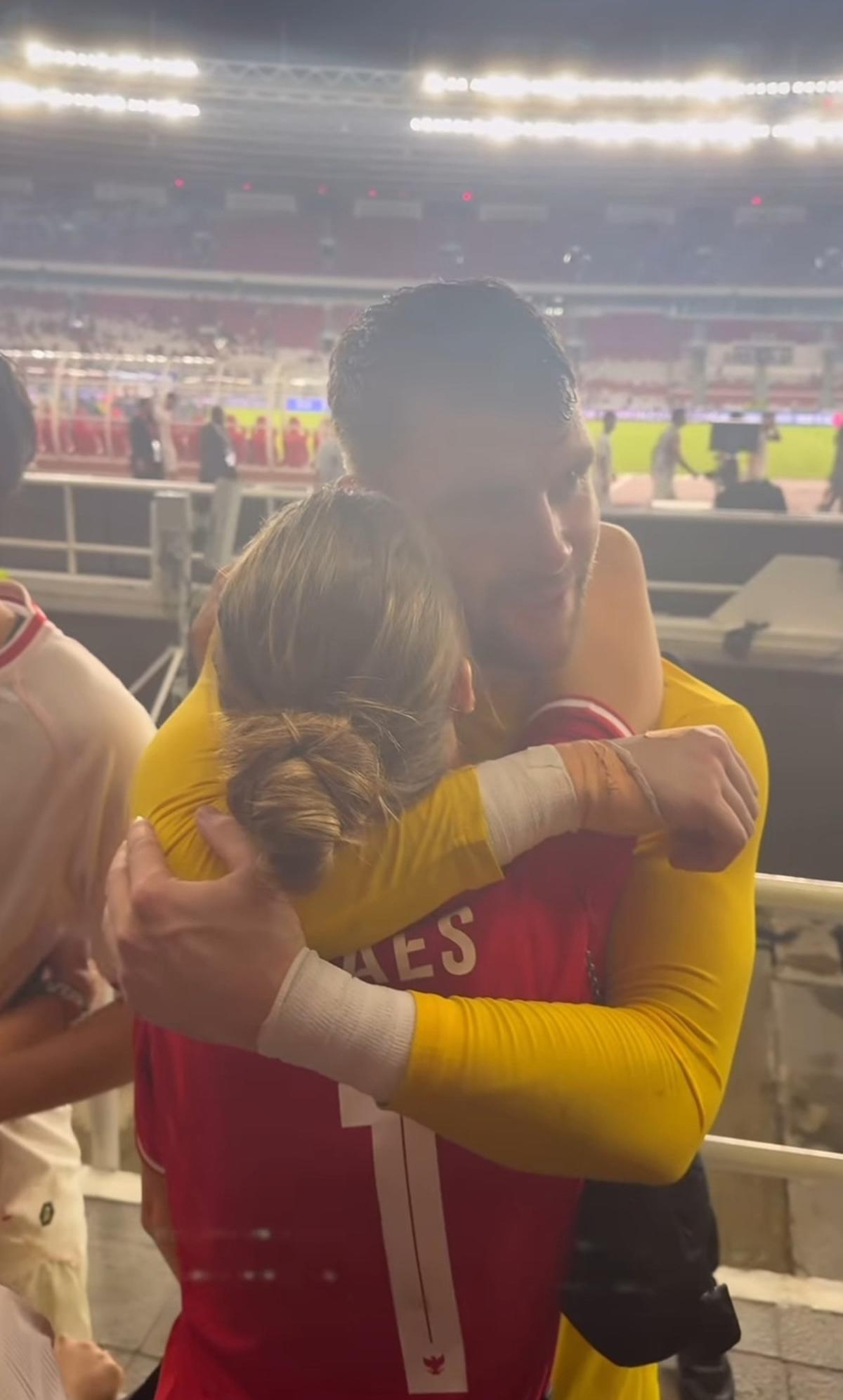 Potret Maarten Paes Kiper Timnas Indonesia yang Bucin Banget Sama Pacar, Luna Bijl Samperin ke Indonesia Untuk Beri Dukungan