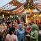 Ide Jualan Rumahan yang Ramai Saat Musim Hajatan Kampung (Sumber: gemini.com)
