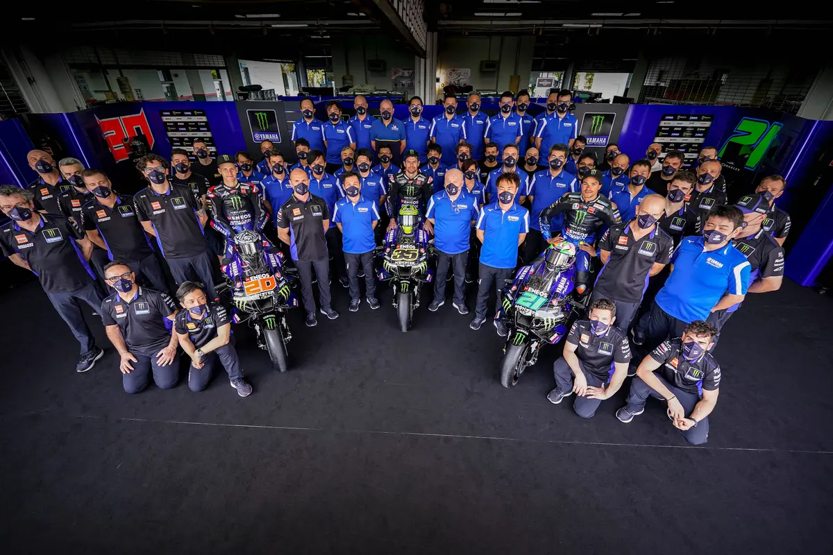 Tim Monster Energy Yamaha