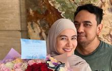 5 Potret Romantis Bebi Romeo dan Meisya Siregar, Sudah Dua Dekade Bersama