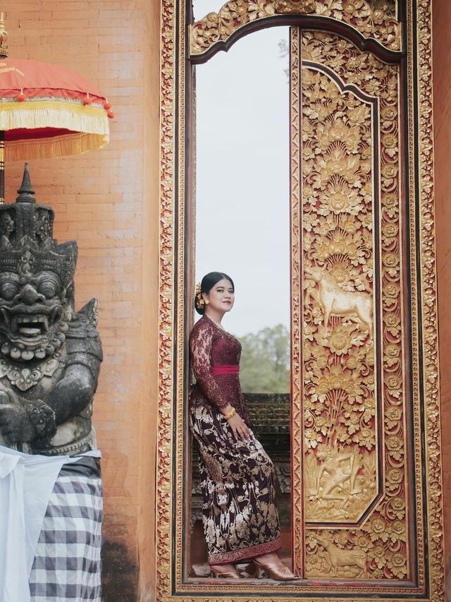 Peringati Hari Raya Nyepi, Ini Pemotretan Kahiyang Ayu Pakai Baju Adat Bali