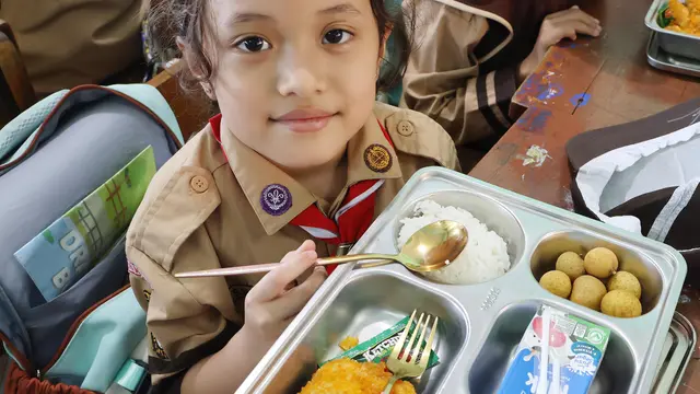 MBG bukan sekadar pembagian makanan bernutrisi tapi juga sebagai sarana edukasi mengenai konsep gizi seimbang. (Dok BGN)