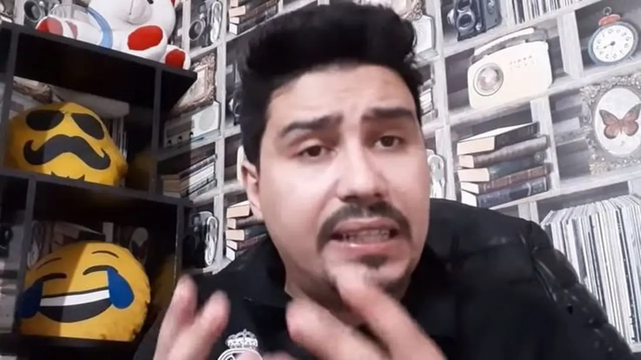 Youtuber ternama asal Maroko, Muhammad Sekkaki yang menghina Raja Maroko VI lewat video youtubenya.