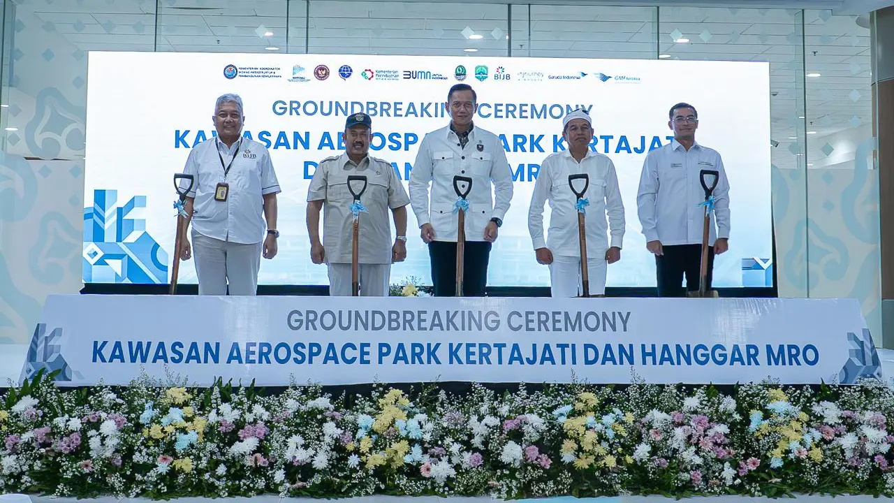 Menteri Koordinator Bidang Infrastruktur dan Pembangunan Kewilayahan, Agus Harimurti Yudhoyono dalam peresmian pembangunan  Kertajati Aerospace Park di Bandara Internasional Jawa Barat (BIJB) Kertajati. (Dok GMF)