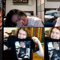 Kisah asmara Leony dengan pria bule bernama Charles Seaman jarang tersorot. Belum lama ini, akun instagram @charles.n.g.s membagikan rekaman video call ucapan selamat untuk mantan penyanyi cilik ini. [Instagram/charles.n.g.s]