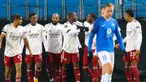 Penyerang Arsenal, Nicolas Pepe berselebrasi dengan rekan-rekannya usai mencetak gol ke gawang Molde pada pertandingan Grup B Liga Europa di Stadion Aker di Molde, Norwegia, Kamis (26/11/2020). Arsenal menang telak 3-0 atas Molde. (Svein Ove Ekornesvag / NTB via AP)