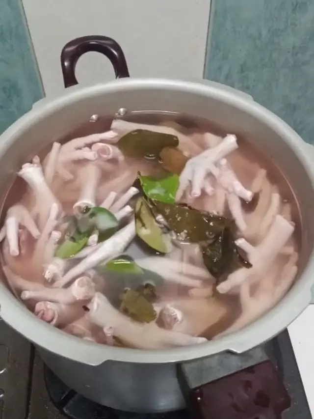 Modal 1 Bahan Dapur, Ini Cara Rebus Ceker Agar Empuk dan Tidak Amis