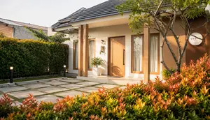 20 Tanaman yang Bisa Menjadi Latar Foto di Halaman Rumah, Jadi Dekorasi Alami dan Spot Favorit
