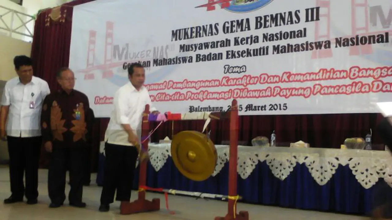 Menteri Desa, Pembangunan Daerah Tertinggal dan Transmigrasi RI, Marwan Jafar hadir pada Rakernas BEM Ke-3 di UIN Raden Fatah Palembang.