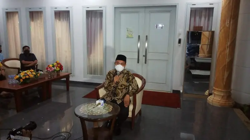 Wagub Sulsel Andi Sudirman Sulaiman sesuai undang-undang menjabat Plt Gubernur Sulsel usai Nurdin Abdullah ditetapkan sebagai tersangka oleh KPK. (Foto: Liputan6.com/Fauzan)