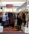 Djenggala Batik menghadirkan koleksi batik dan tenun khas Nusantara dengan sentuhan modern dalam setiap helainya. (foto: Fimela.dok)