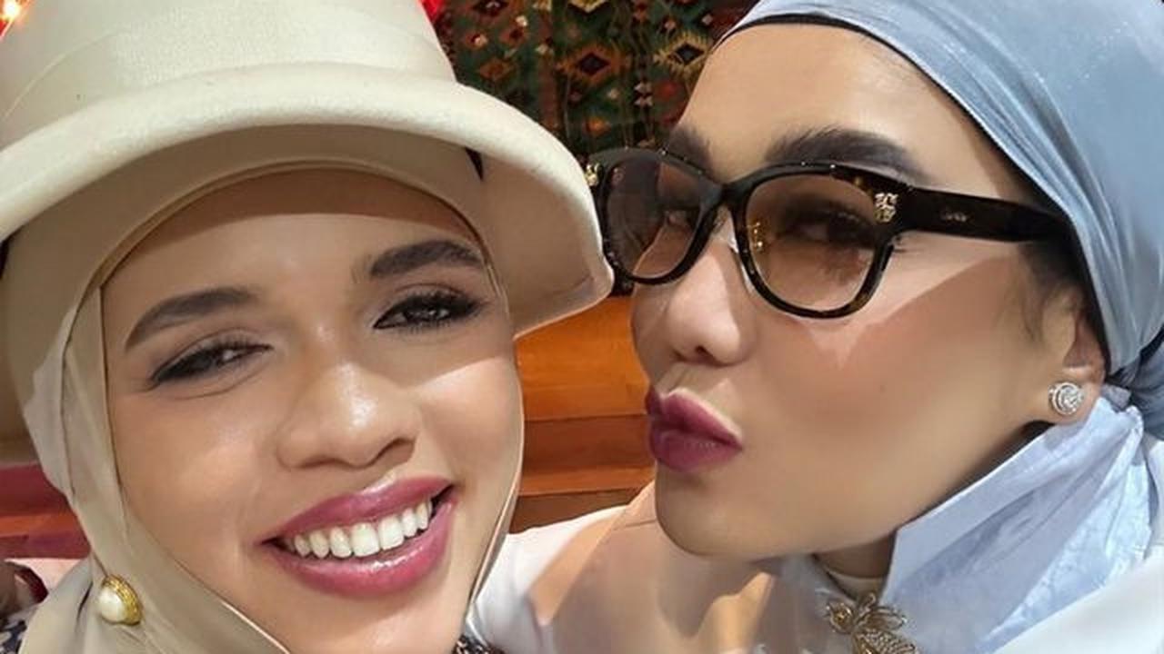 Besanan, 7 Pottet Kedekatan Reza Artamevia dan Lenggogeni Faruk Ibunda Halilintar - Kompak