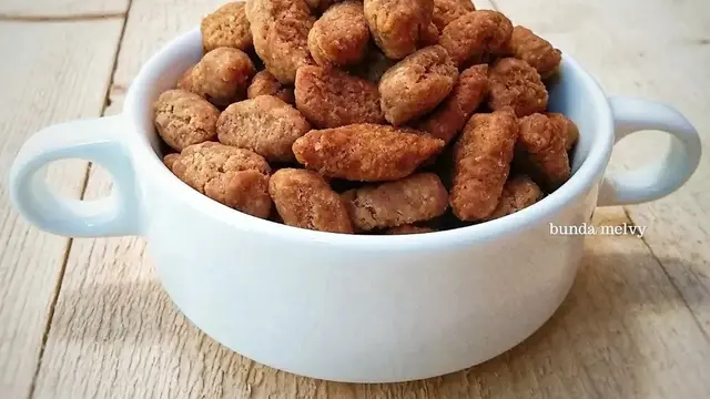 Kue Biji Ketapang Kelapa Parut