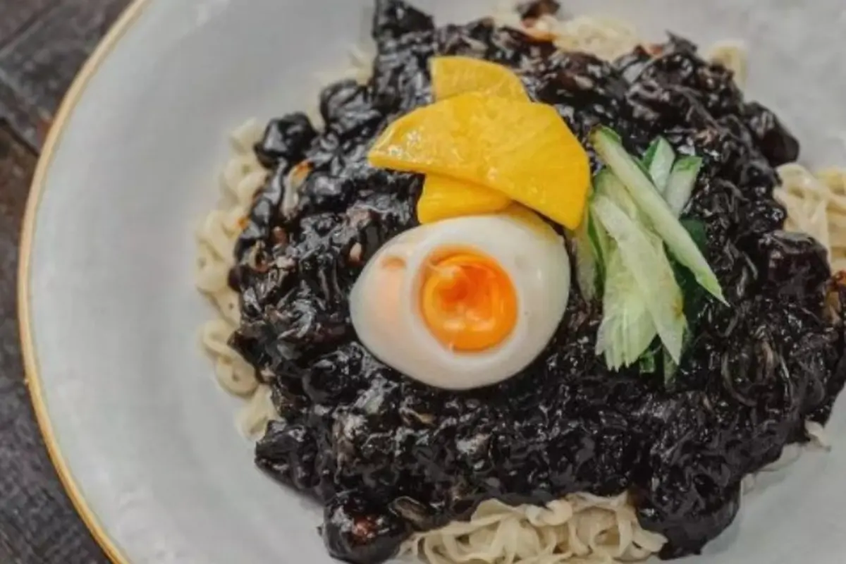 Resep Jajangmyeon ala Korea Istimewa yang Jadi Menu Andalan di Akhir Pekan