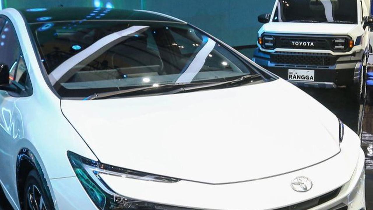 All New Prius HEV (Hybrid Electric Vehicle) dan All New Prius PHEV (Plug-in Hybrid Electric Vehicle) merupakan model terbaru dari Toyota yang mencuri perhatian.&nbsp;Foto: Liputan6.com/Angga Yuniar