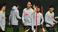 Liverpool Berpeluang Besar ke Final, Tapi Belum Pantas Menjadi Juara Liga Champions 2024 / 2025: Kata Siapa Tuh ?