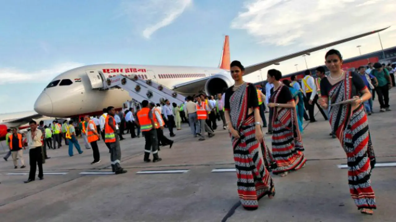 Larangan Dinas 130 Awak Pesawat Air India Terkait Berat Badan