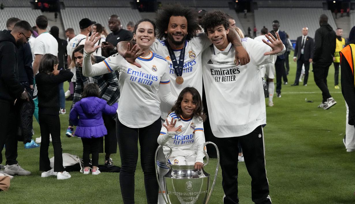 Meski belum mengungkapkan masa depannya, beberapa klub asal Brasil dikabarkan menginginkan jasa Marceloa. Bahkan, ada beberapa klub Eropa termasuk klub Spanyol yang juga menginginkan jasanya. (AP/Frank Augstein)