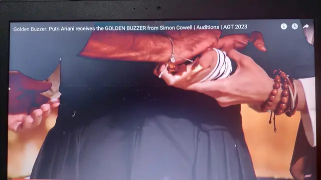 Tidak Cuma Memberikan Golden Buzzer, Juri America's Got Talent 2023 yang Terkenal Galak, Simon Cowell, Memperlakukan Putri Ariani Seperti Ini yang Bikin Warganet Terenyuh