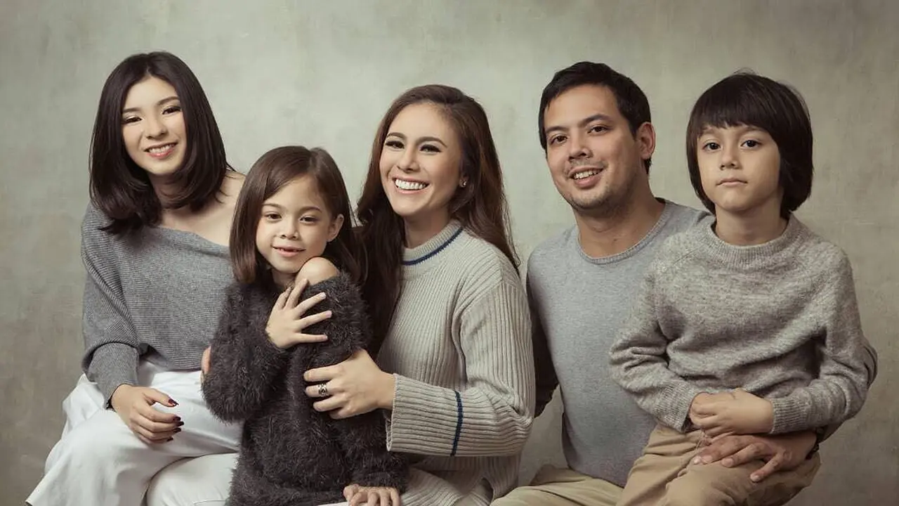 [Fimela] Wulan Guritno dan Adilla Dimitri