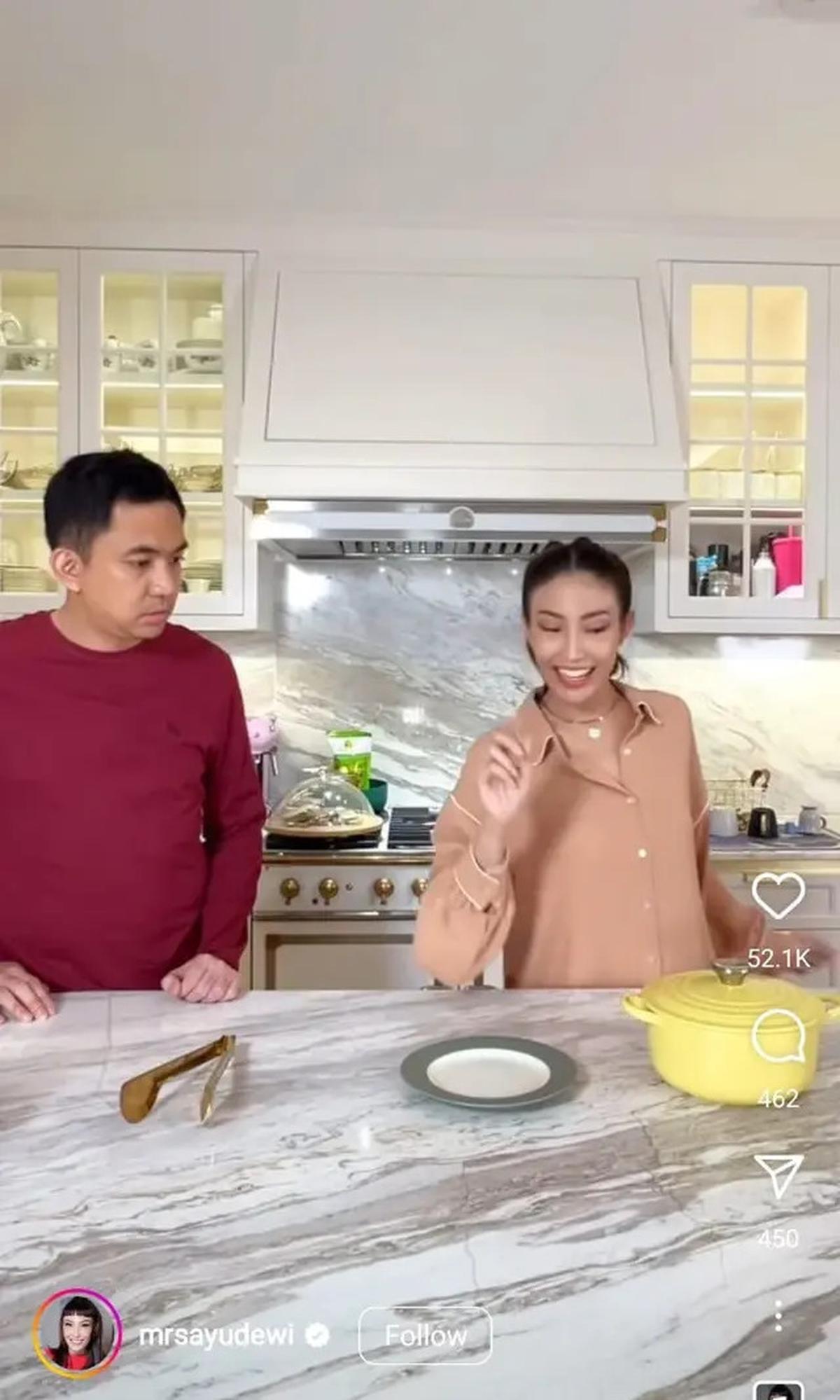 Potret Dapur Ayu Dewi, Elegan dengan Sentuhan Klasik Modern