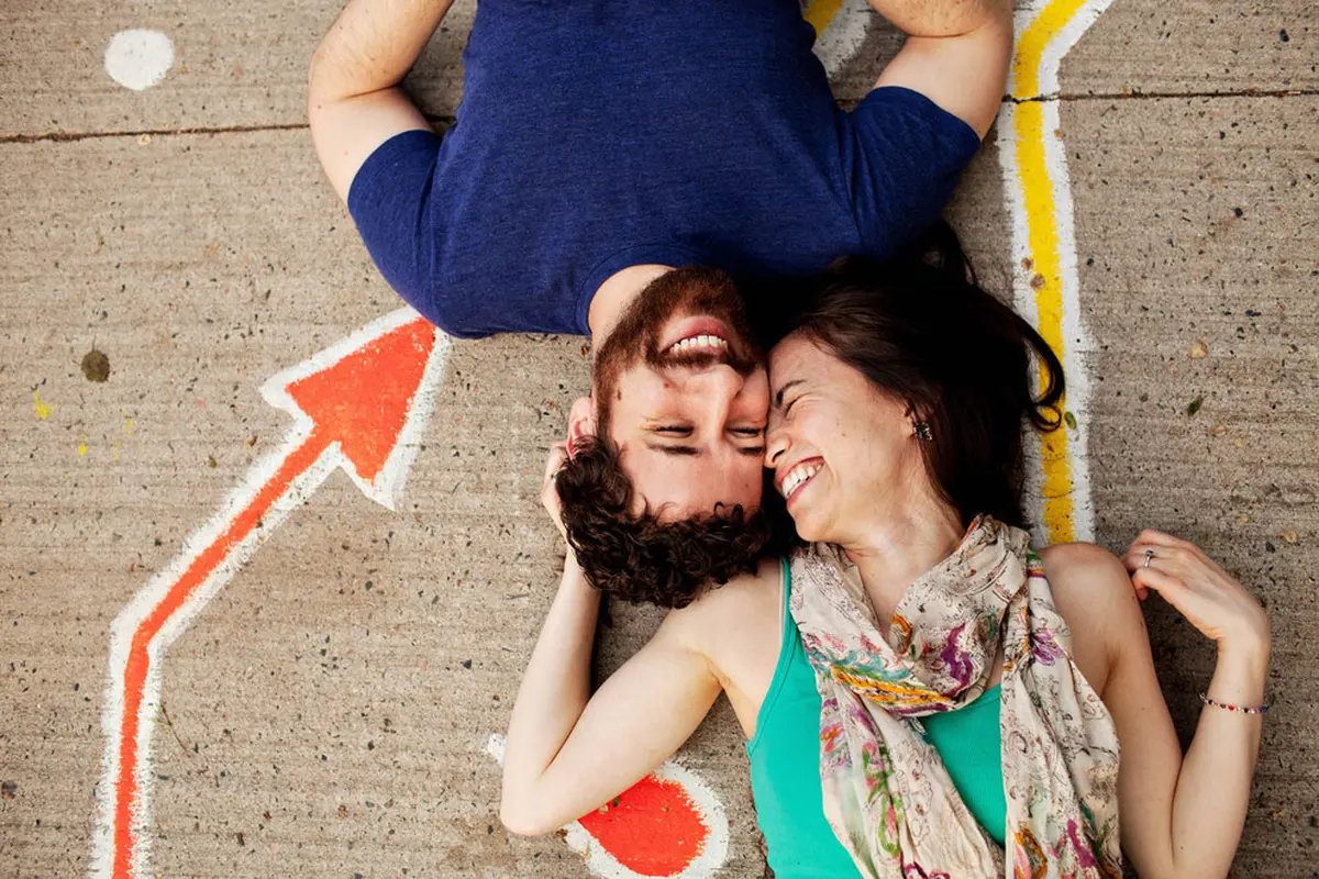 10 Tema Romantis Foto 'Pre Wedding' yang 'Anti-Mainstream'