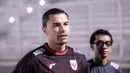 <p>Kiper Timnas Indonesia, Emil Audero memberikan keterangan di depan media saat latihan menjelang laga Putaran Ketiga Kualifikasi Piala Dunia 2026 melawan China yang berlangsung di Stadion Madya, Kompleks Stadion Utama Gelora Bung Karno (SUGBK), Senayan, Jakarta, Senin (02/06/2025). (Bola.com/Bagaskara Lazuardi)</p>