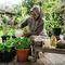 Sayuran di Pot Cepat Layu? Kenali Bahan Dapur yang Bisa Membantu Pertumbuhannya