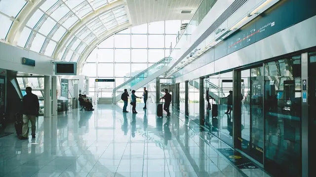 Penerbangan Global Kaos karena Perang Iran Versus AS-Israel, Bandara Dubai hingga Qatar Kacau