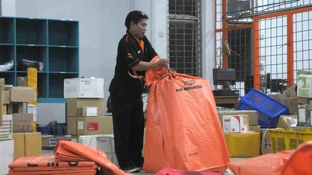 Dirut PT Pos Indonesia Budi Setiawan