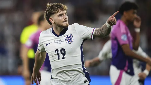 Harvey Elliott dari Inggris