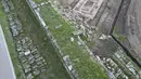 Kementerian tersebut mengatakan penggalian tersebut menghasilkan beberapa patung terakota kecil pada bulan-bulan pertama dimulainya kembali pekerjaan. (Paestum Velia Archeological Park via AP)